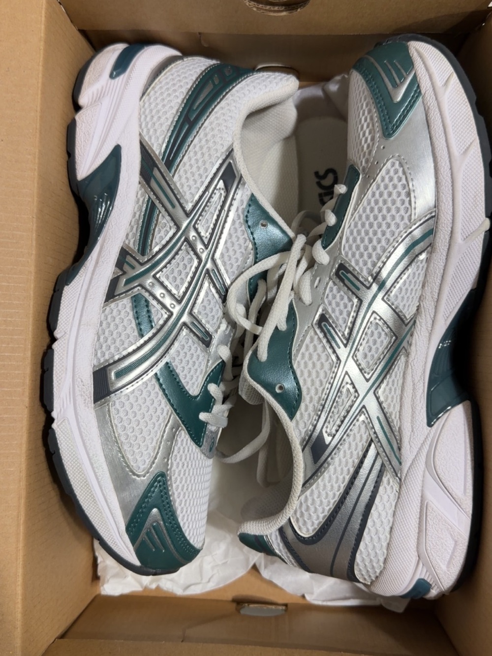 Asics White & Teal Mesh Running Shoes